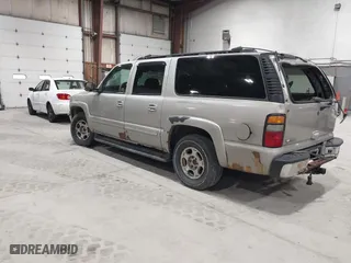 2006 Chevrolet Suburban LT with VIN 1GNFK16Z86J176787, listed as a IAAI auction lot 41983946 with 232,131 mi miles. Bid and sale history available at carsss.com. Image 3.