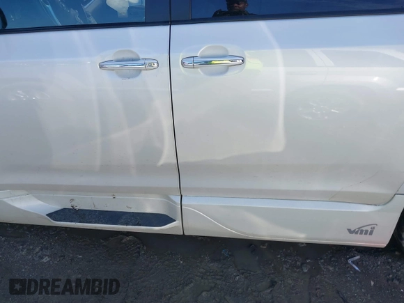 2020 Toyota Sienna XLE Auto Access Seat with VIN 5TDYZ3DCXLS029196, listed as a IAAI auction lot 41569611 with 50,319 mi miles and . Bid and sale history available at DreamBid. Image 14.