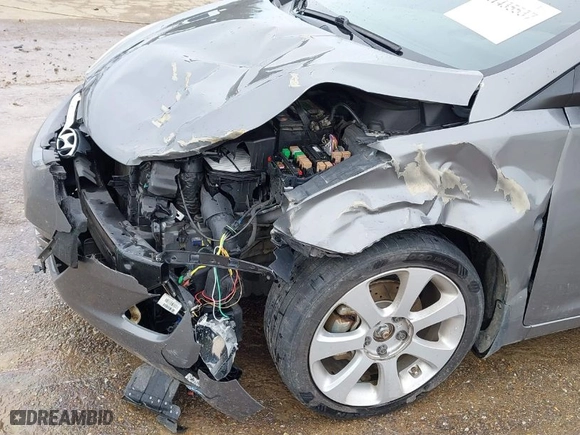 2013 Hyundai Elantra GLS PZEV with VIN 5NPDH4AE9DH421381, listed as a IAAI auction lot 41435537 with 253,528 mi miles. Bid and sale history available at carsss.com. Image 6.