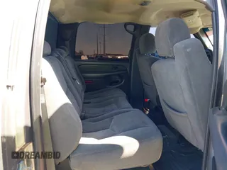 2006 Chevrolet Silverado 1500 LT1 with VIN 2GCEK13TX61184260, listed as a IAAI auction lot 41651907 with 192,143 mi miles. Bid and sale history available at carsss.com. Image 8.