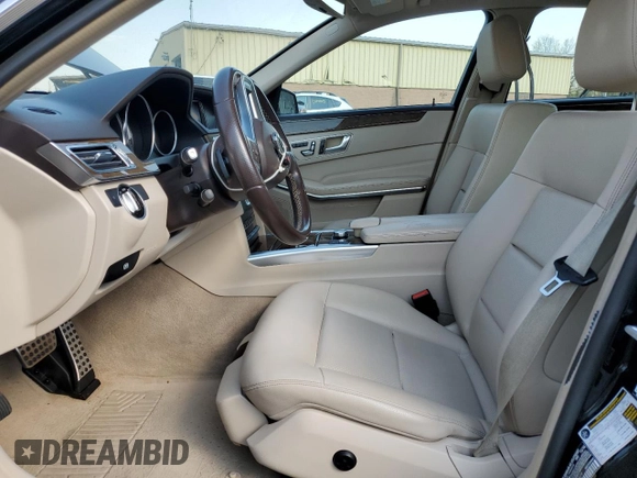 2015 Mercedes-Benz E 350 Luxury with VIN WDDHF8JB3FB118479, listed as a Copart auction lot 54302505 with 103,537 mi miles and Salvage Title. Bid and sale history available at DreamBid. Image 7.