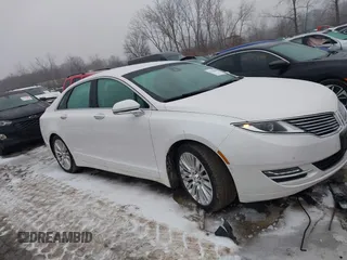 2016 Lincoln MKZ with VIN 3LN6L2G9XGR611001, listed as a IAAI auction lot 41556560 with 95,490 mi miles and . Bid and sale history available at DreamBid. Image 13.
