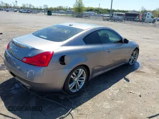 2008 Infiniti G37 Coupe Journey with VIN JNKCV64E38M101396, listed as a IAAI auction lot 42049780 with 128,809 mi miles. Bid and sale history available at carsss.com. Image 4.