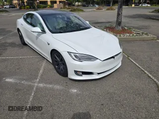 2018 Tesla Model S 75D with VIN 5YJSA1E29JF276329, listed as a Copart auction lot 52448965 with 183,295 mi miles and Salvage Title. Bid and sale history available at DreamBid. Image 1.