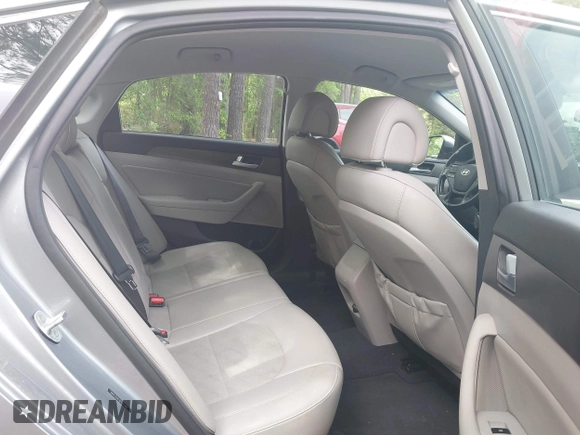 2015 Hyundai Sonata Limited with VIN 5NPE34AF3FH212491, listed as a IAAI auction lot 42195860 with 139,268 mi miles and . Bid and sale history available at carsss.com. Image 8.