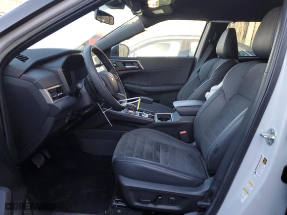 2023 Mitsubishi Outlander SE with VIN JA4J4UA86PZ053130, listed as a Copart auction lot 87688755 with 7,777 mi miles and Salvage Title. Bid and sale history available at carsss.com. Image 7.