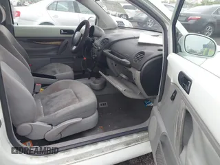 2002 Volkswagen Beetle GLS с VIN 3VWCK21C62M457825, выставлен на аукционе IAAI как лот 42284650 с пробегом 86 368 миль миль и . История ставок и продаж доступна на DreamBid. Изображение 5.
