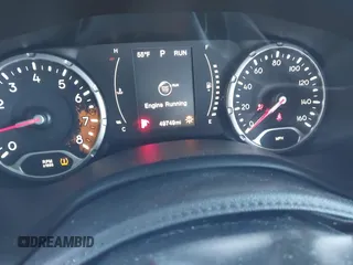 2016 Jeep Renegade Latitude with VIN ZACCJBBTXGPD18290, listed as a IAAI auction lot 41399537 with 49,749 mi miles. Bid and sale history available at carsss.com. Image 7.