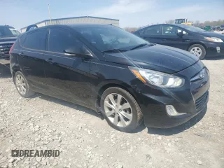 2013 Hyundai Accent SE z VIN KMHCU5AE1DU075065, wystawiony jako Copart lot #51508615 z przebiegiem 196 419 mil mil oraz Czysty tytuł • Clean title. Historia ofert i sprzedaży dostępna na DreamBid. Obrazek 4.