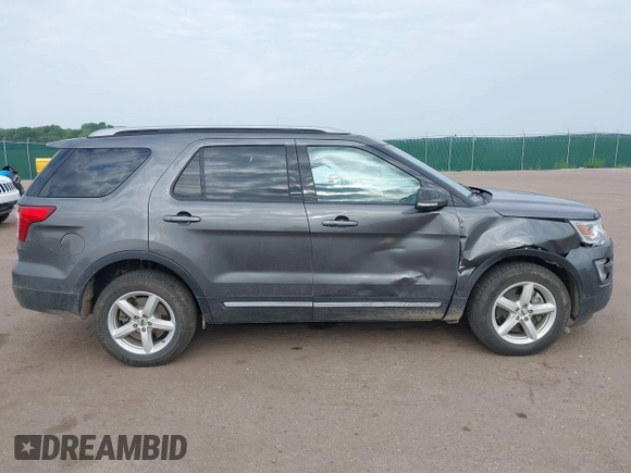 2017 Ford Explorer XLT z VIN 1FM5K8DH9HGC85018, wystawiony jako IAAI lot #42412250 z przebiegiem 65 919 mil mil oraz . Historia ofert i sprzedaży dostępna na DreamBid. Obrazek 13.
