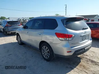2014 Nissan Pathfinder SL with VIN 5N1AR2MN9EC673446, listed as a IAAI auction lot 39261668 with 125,419 mi miles and . Bid and sale history available at DreamBid. Image 3.