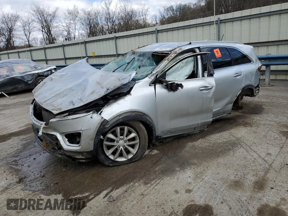 2018 Kia Sorento LX V6 with VIN 5XYPGDA55JG403530, listed as a Copart auction lot 51983735 with 0 mi miles and Salvage Title. Bid and sale history available at carsss.com. Image 1.