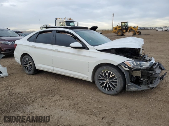 2021 Volkswagen Jetta SEL with VIN 3VWE57BU0MM061395, listed as a Copart auction lot 80946824 with 100,604 mi miles and Salvage title. Bid and sale history available at DreamBid. Image 4.