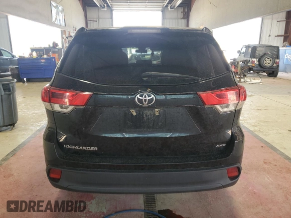 2018 Toyota Highlander LE with VIN 5TDBZRFH6JS898442, listed as a Copart auction lot 60132845 with 166,530 mi miles and Salvage title. Bid and sale history available at DreamBid. Image 6.