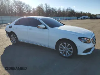 2019 Mercedes-Benz E-Class E 300 with VIN WDDZF4KB6KA561642, listed as a Copart auction lot 46809195 with 47,792 mi miles and Salvage Title. Bid and sale history available at carsss.com. Image 4.