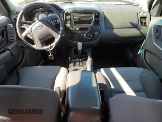 2006 Ford Escape XLS с VIN 1FMYU02Z76KC13880, выставлен на аукционе Copart как лот 45431285 с пробегом 133 326 миль миль и Чистый • Clean title. История ставок и продаж доступна на DreamBid. Изображение 8.