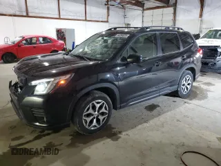 2023 Subaru Forester Premium with VIN JF2SKAEC7PH458871, listed as a Copart auction lot 44394525 with 123,694 mi miles and Salvage Title. Bid and sale history available at carsss.com. Image 1.