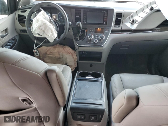 2018 Toyota Sienna XLE Auto Access Seat with VIN 5TDYZ3DC9JS916091, listed as a Copart auction lot 57576615 with 90,967 mi miles and Salvage title. Bid and sale history available at DreamBid. Image 8.