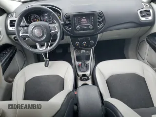 2017 Jeep Compass Latitude z VIN 3C4NJCBBXHT605838, wystawiony jako Copart lot #53980295 z przebiegiem 92 756 mil mil oraz Szkoda całkowita • Salvage title. Historia ofert i sprzedaży dostępna na DreamBid. Obrazek 8.