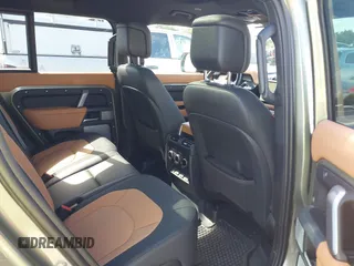 2024 Land Rover Defender X-Dynamic SE с VIN SALE2FEU8R2320398, выставлен на аукционе IAAI как лот 41513491 с пробегом 9 082 миль миль и . История ставок и продаж доступна на DreamBid. Изображение 8.