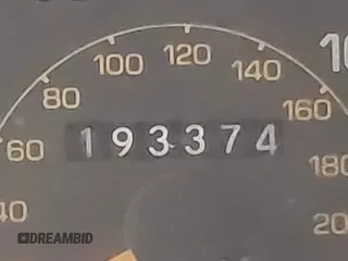 1995 Toyota Camry LE z VIN JT2SK12E8S0299203, wystawiony jako IAAI lot #39607993 z przebiegiem 193 374 mil mil oraz . Historia ofert i sprzedaży dostępna na DreamBid. Obrazek 15.