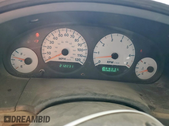 2005 Dodge Caravan SXT with VIN 2D4GP44L75R335536, listed as a Copart auction lot 60933985 with 212,231 mi miles and Salvage title. Bid and sale history available at DreamBid. Image 9.