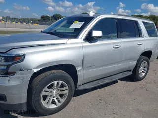 2017 Chevrolet Tahoe LT with VIN 1GNSCBKC6HR233401, listed as a IAAI auction lot 41544529 with 107,796 mi miles. Bid and sale history available at carsss.com. Image 6.