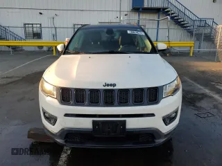 2019 Jeep Compass Altitude with VIN 3C4NJCBB8KT658335, listed as a Copart auction lot 41787465 with 126,032 mi miles and Clean Title. Bid and sale history available at carsss.com. Image 5.