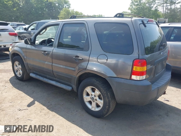 2005 Ford Escape XLT with VIN 1FMYU93155KA87661, listed as a IAAI auction lot 42491447 with 142,287 mi miles and . Bid and sale history available at DreamBid. Image 3.