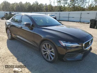 2020 Volvo S60 Momentum with VIN 7JR102FK3LG041969, listed as a Copart auction lot 37099794 with 40,524 mi miles. Bid and sale history available at carsss.com. Image 4.