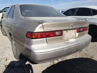 1999 Toyota Camry LE z VIN JT2BF28K5X0200853, wystawiony jako Copart lot #50666075 z przebiegiem Nie podano mil oraz Nie do naprawy • Non repairable. Historia ofert i sprzedaży dostępna na DreamBid. Obrazek 6.