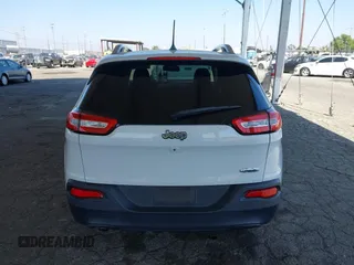 2017 Jeep Cherokee Latitude with VIN 1C4PJLCB3HW516971, listed as a IAAI auction lot 42489832 with 43,304 mi miles and . Bid and sale history available at DreamBid. Image 16.