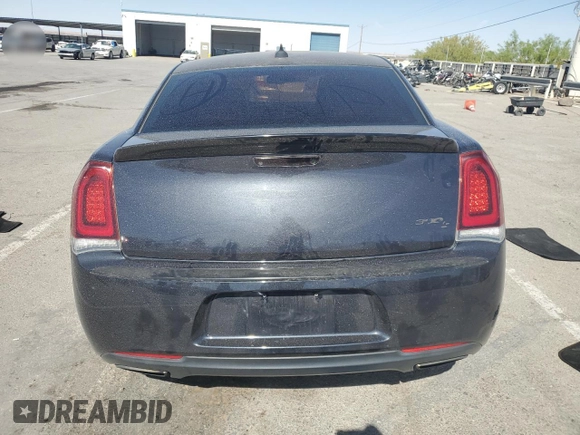2017 Chrysler 300 S Alloy Edition z VIN 2C3CCABG6HH664688, wystawiony jako Copart lot #54386675 z przebiegiem 164 129 mil mil oraz Szkoda całkowita • Salvage title. Historia ofert i sprzedaży dostępna na DreamBid. Obrazek 6.