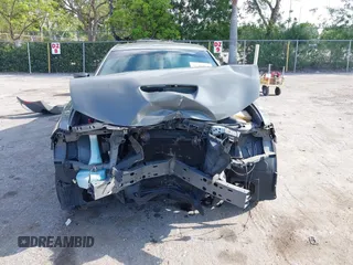 2019 Dodge Charger GT z VIN 2C3CDXHG4KH714020, wystawiony jako IAAI lot #42303028 z przebiegiem 159 591 mil mil oraz . Historia ofert i sprzedaży dostępna na DreamBid. Obrazek 12.