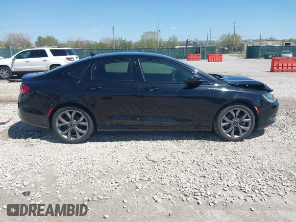 2016 Chrysler 200 S with VIN 1C3CCCBB5GN158260, listed as a IAAI auction lot 41981339 with 105,664 mi miles. Bid and sale history available at carsss.com. Image 14.