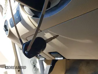 2011 Ford Escape Limited с VIN 1FMCU0E77BKB44834, выставлен на аукционе IAAI как лот 42662693 с пробегом 221 778 миль миль и . История ставок и продаж доступна на DreamBid. Изображение 11.