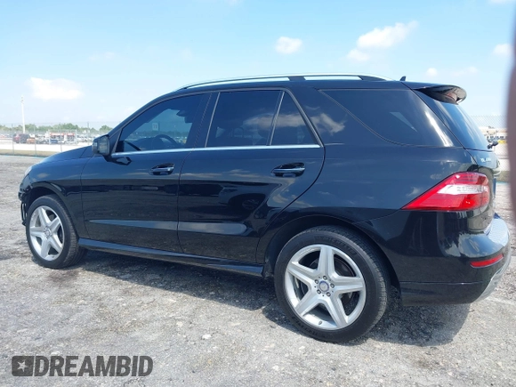 2015 Mercedes-Benz M 400 with VIN 4JGDA5GB4FA559004, listed as a IAAI auction lot 41932299 with 84,749 mi miles and . Bid and sale history available at DreamBid. Image 15.