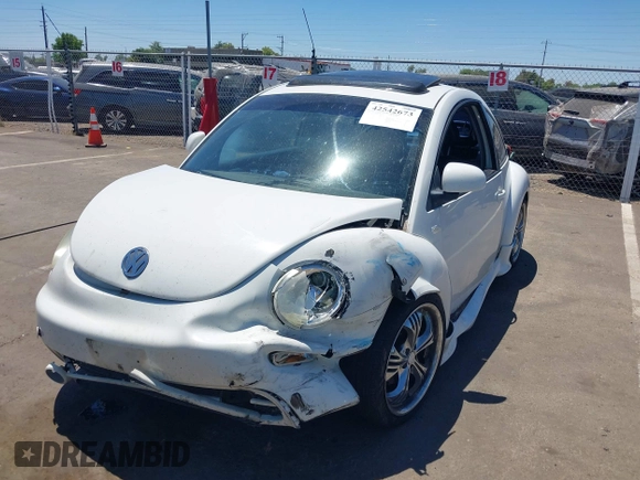1999 Volkswagen Beetle GLS with VIN 3VWCC21C9XM451389, listed as a IAAI auction lot 42542673 with 162,062 mi miles and . Bid and sale history available at DreamBid. Image 6.