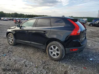 2011 Volvo XC60 3.2L with VIN YV4952DL4B2191435, listed as a Copart auction lot 70192494 with 294,224 mi miles and Salvage Title. Bid and sale history available at carsss.com. Image 2.