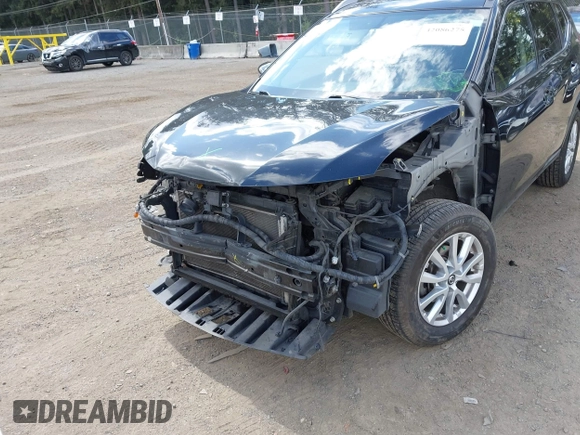 2018 Nissan Rogue SV with VIN KNMAT2MV5JP593778, listed as a IAAI auction lot 42086275 with 133,175 mi miles. Bid and sale history available at carsss.com. Image 6.