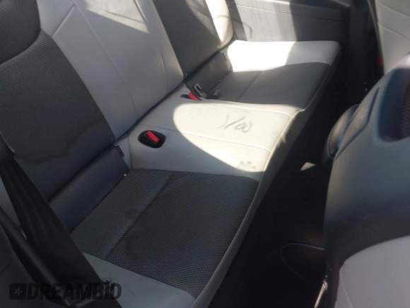 2013 Hyundai Genesis Coupe R-Spec with VIN KMHHT6KD7DU096698, listed as a IAAI auction lot 41604486 with Not provided miles and . Bid and sale history available at DreamBid. Image 8.