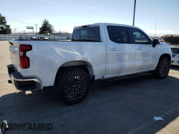 2021 Chevrolet Silverado 1500 LT with VIN 1GCUYDED4MZ323286, listed as a Copart auction lot 47771825 with 38,515 mi miles and Salvage Title. Bid and sale history available at DreamBid. Image 3.