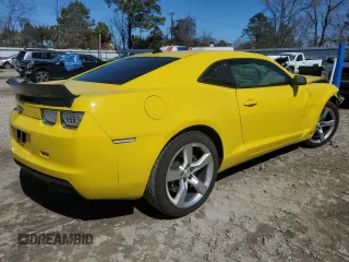 2010 Chevrolet Camaro 2SS z VIN 2G1FT1EWXA9146054, wystawiony jako Copart lot #49577615 z przebiegiem 123 614 mil mil oraz Szkody całkowita. Historia ofert i sprzedaży dostępna na DreamBid. Obrazek 3.