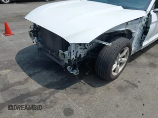 2017 Ford Mustang V6 с VIN 1FA6P8AM0H5270159, выставлен на аукционе IAAI как лот 42312486 с пробегом 43 352 миль миль и . История ставок и продаж доступна на DreamBid. Изображение 6.