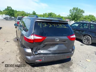 2018 Toyota Sienna XLE Auto Access Seat with VIN 5TDYZ3DC9JS921680, listed as a IAAI auction lot 42271593 with 141,417 mi miles and . Bid and sale history available at DreamBid. Image 6.