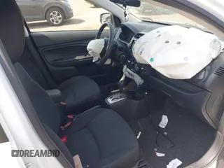 2019 Mitsubishi Mirage ES z VIN ML32F3FJ7KHF12437, wystawiony jako IAAI lot #42119078 z przebiegiem 63 135 mil mil oraz . Historia ofert i sprzedaży dostępna na DreamBid. Obrazek 5.