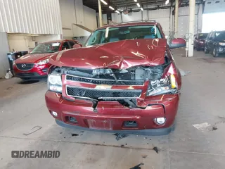 2008 Chevrolet Tahoe 3LT z VIN 1GNFK13058J136126, wystawiony jako IAAI lot #42073594 z przebiegiem 139 242 mil mil oraz . Historia ofert i sprzedaży dostępna na DreamBid. Obrazek 12.