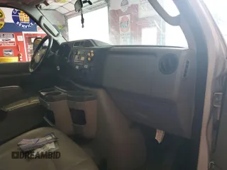 2012 Ford Econoline Cargo Recreational z VIN 1FTNE2EW6CDA56487, wystawiony jako IAAI lot #42851407 z przebiegiem 175 505 mil mil oraz . Historia ofert i sprzedaży dostępna na DreamBid. Obrazek 13.
