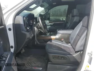 2024 Chevrolet Silverado 3500HD High Country with VIN 1GC4YVEY0RF124804, listed as a Copart auction lot 47888825 with 33,100 mi miles and Salvage Title. Bid and sale history available at carsss.com. Image 7.