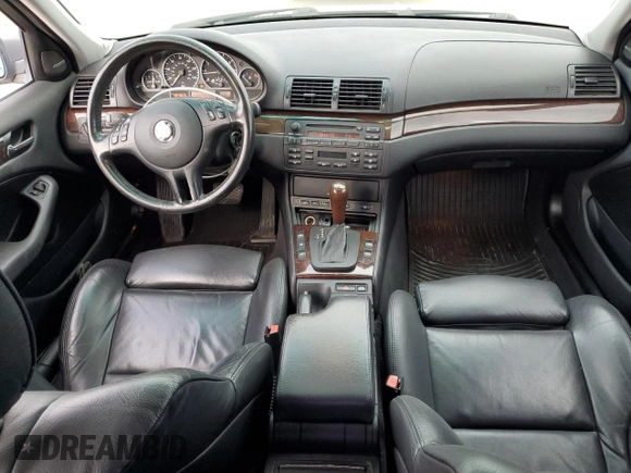 2004 BMW 3 Series 330xi with VIN WBAEW534X4PN33452, listed as a Copart auction lot 54746735 with 135,729 mi miles and Salvage title. Bid and sale history available at DreamBid. Image 8.
